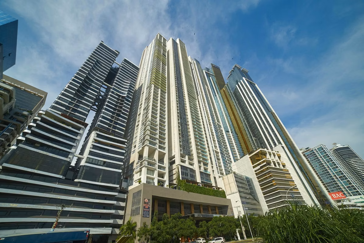 Venta Apartamento 1 Recamara Frente al Mar | 94 m2 | Avenida Balboa - ALYC 26-1379 - foto 1