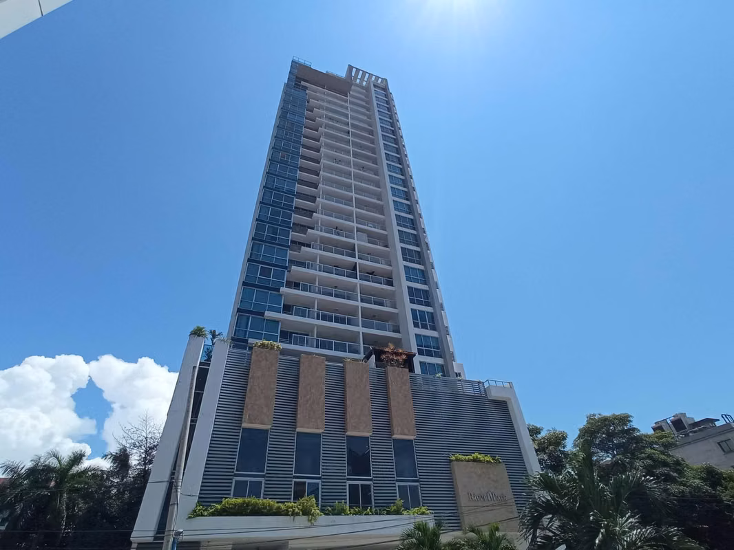 Venta Apartamento 3 Recamaras con Cuarto de Empleada | 128 m2 | Obarrio - ALYC 27-966 - photo 1