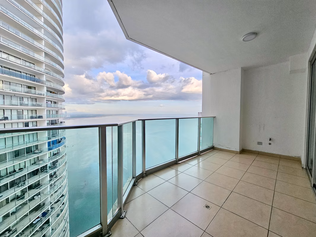 CLIENTES DIRECTOS SE ALQUILA APARTAMENTO EN PH OASIS PUNTA PACIFICA - foto 1