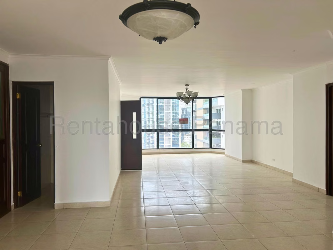 Apartamento en Venta en Coco del Mar. - foto 1