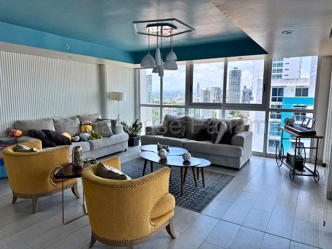 Apartamento en Venta en Bellavista. - foto 1