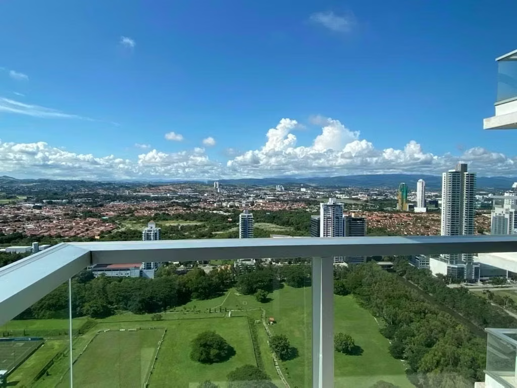 Costa del Este | P.H. Parkside | Piso Alto Vista al Parque ($2,000) - foto 1