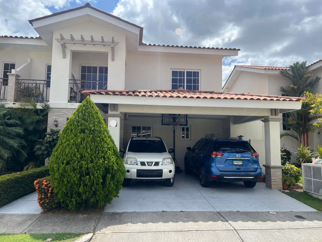 ALQUILER DE CASA EN PH RESERVA DE VERSALLES - foto 1
