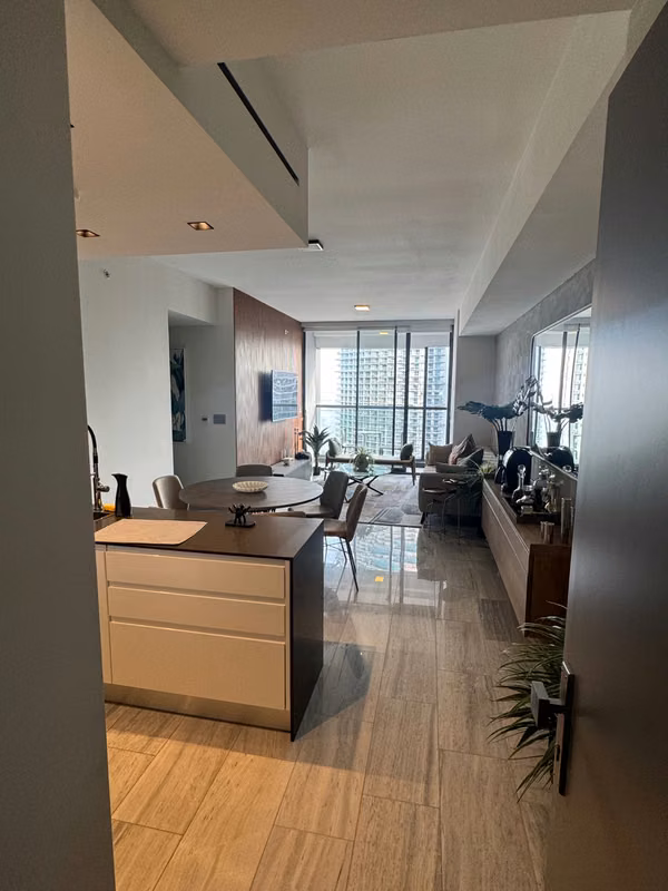 Apartamento en Avenida Balboa I con excelente ubicación y zona muy centrica - foto 1
