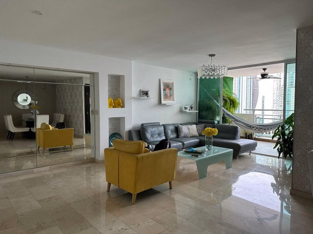 Apartamento en Punta Pacifica I con balcón y vista panorámica - foto 1
