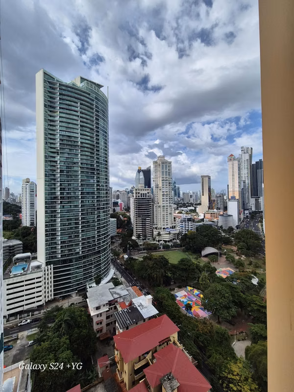 ALQUILER DE APARTAMENTO EN PH COLORES DE BELLA VISTA - foto 1