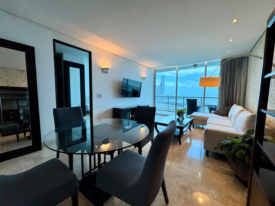 PH SKY RESIDENCES AMOBLADO VISTA AL MAR - foto 1