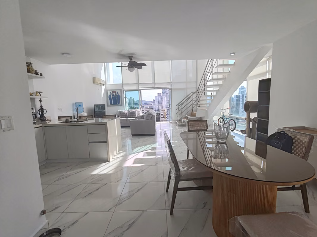 Apartamento en El Cangrejo I con amplios espacio y ubicación premium - photo 1