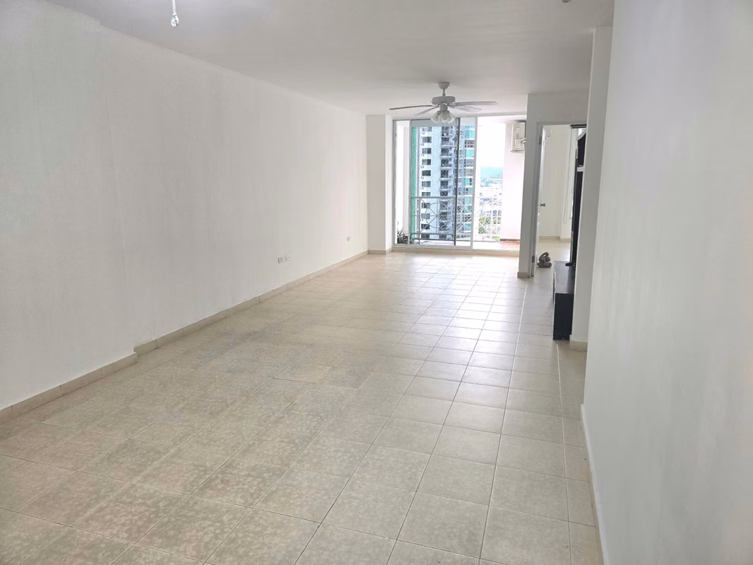 Apartamento en El Cangrejo  | 3 recamaras | con balcon - foto 1