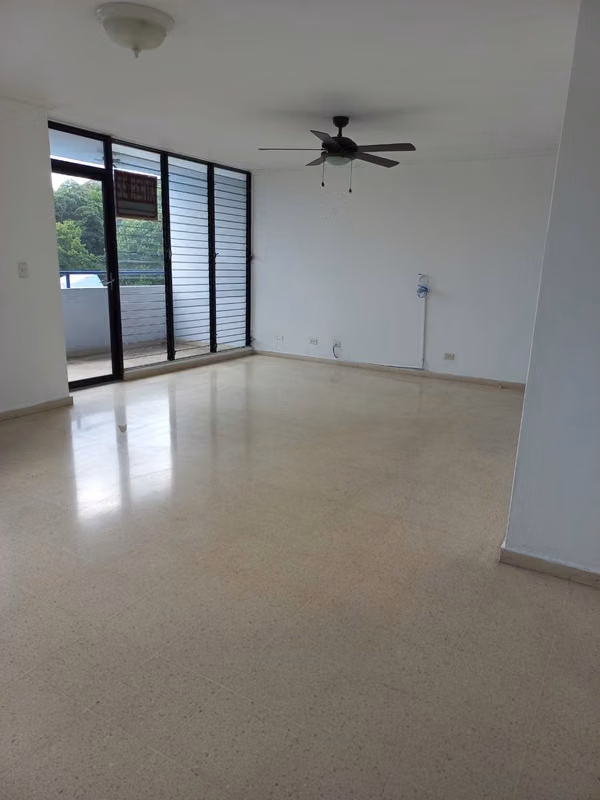 ALQUILO APARTAMENTO EN EL DORADO, 3 RECAMARAS, 120M2, VACIO. - foto 1
