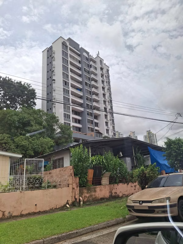 Alquilo apartamento vacío en Tumba Muerto - photo 1