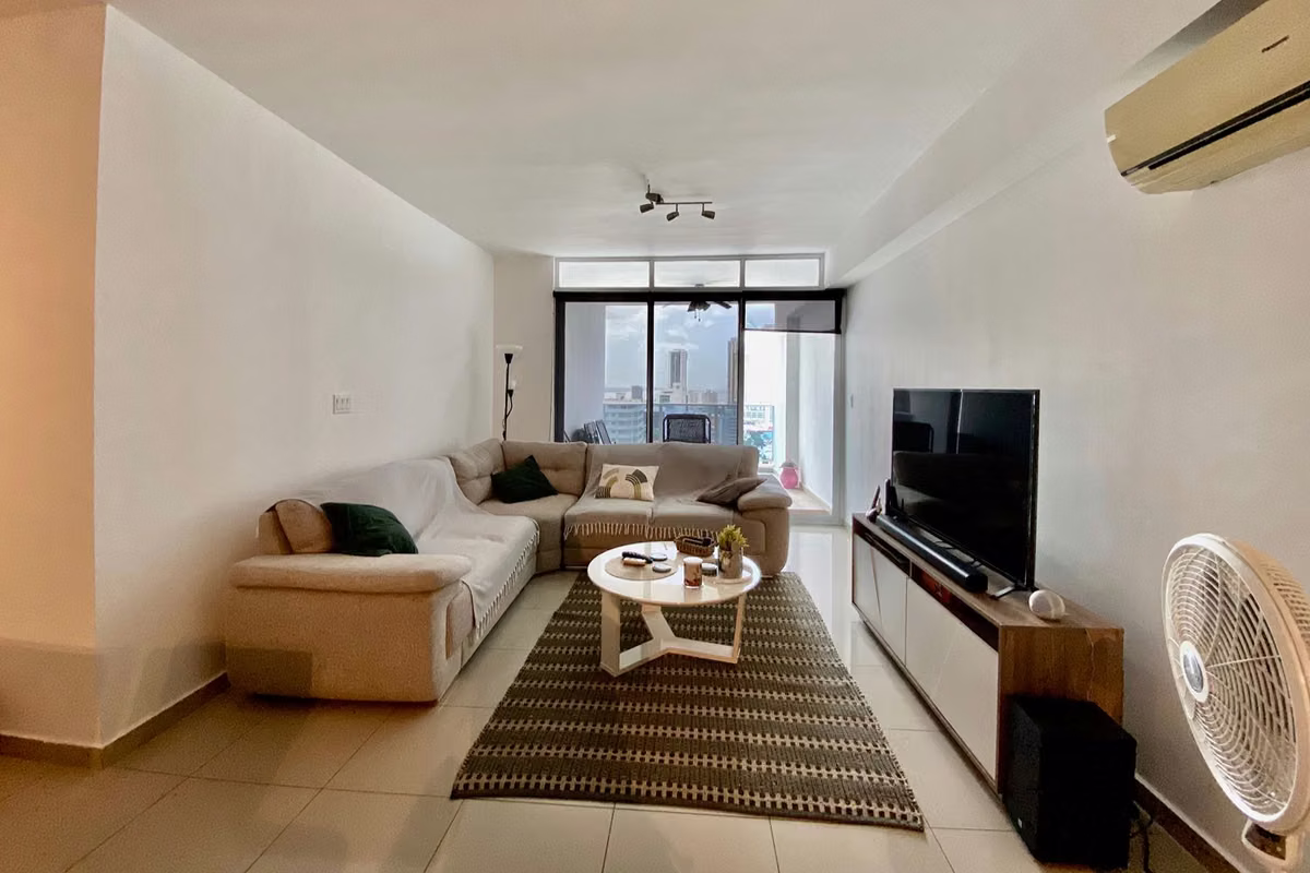 OPORTUNIDAD - Venta Apartamento PH Premium Tower - foto 1