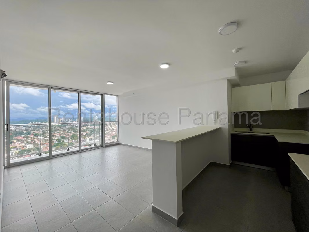 Alquiler de Apartamento en Via España Ph Park Square KC - photo 1