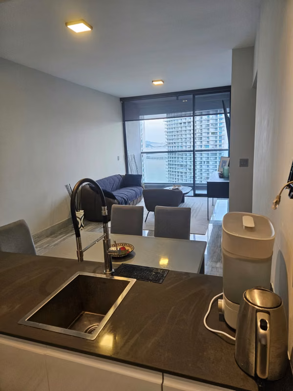 ALQUILER APARTAMENTO NUOVO ARMANI - photo 1