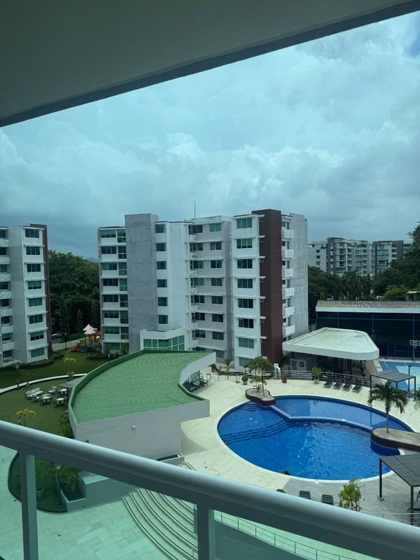 Renta Apto nuevo de 2 recámaras en Forest Gate, Albrook | Piso 5 | Excelentes amenidades - foto 1