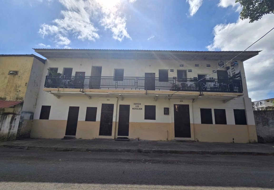 Santa Ana, Edificio Los Nicholson - foto 1