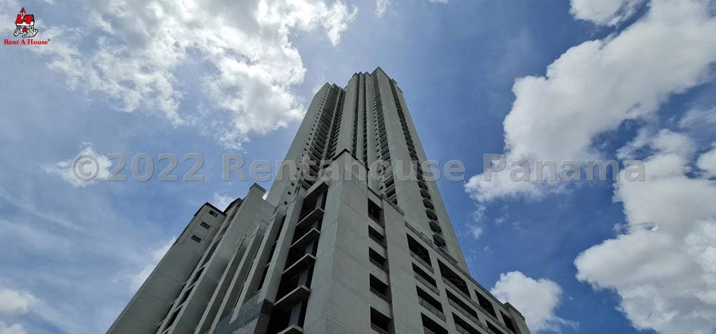 Venta de Apartamento en Santa Maria PH The Colonial 24LGG7909 - foto 1