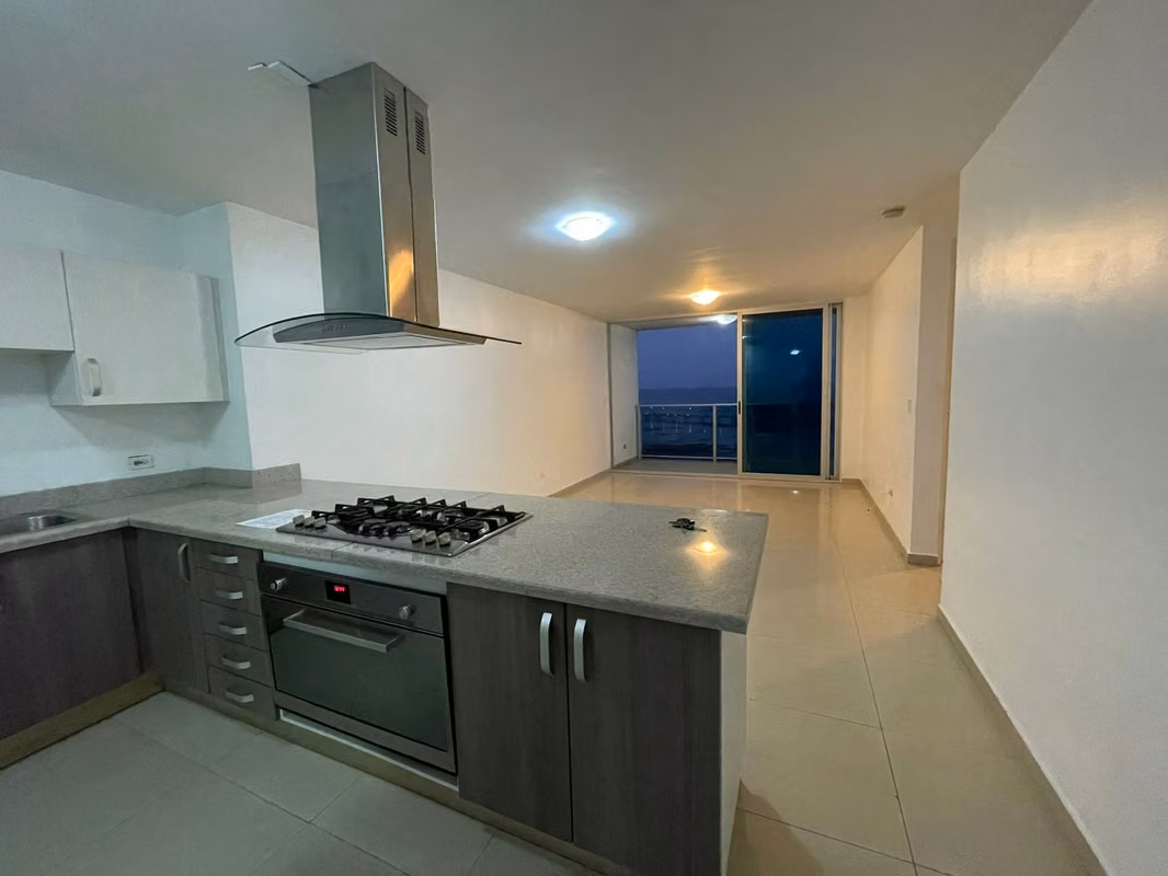 Venta de apartamento en PH ICON TOWER - Coco del Mar- L.G. - foto 1