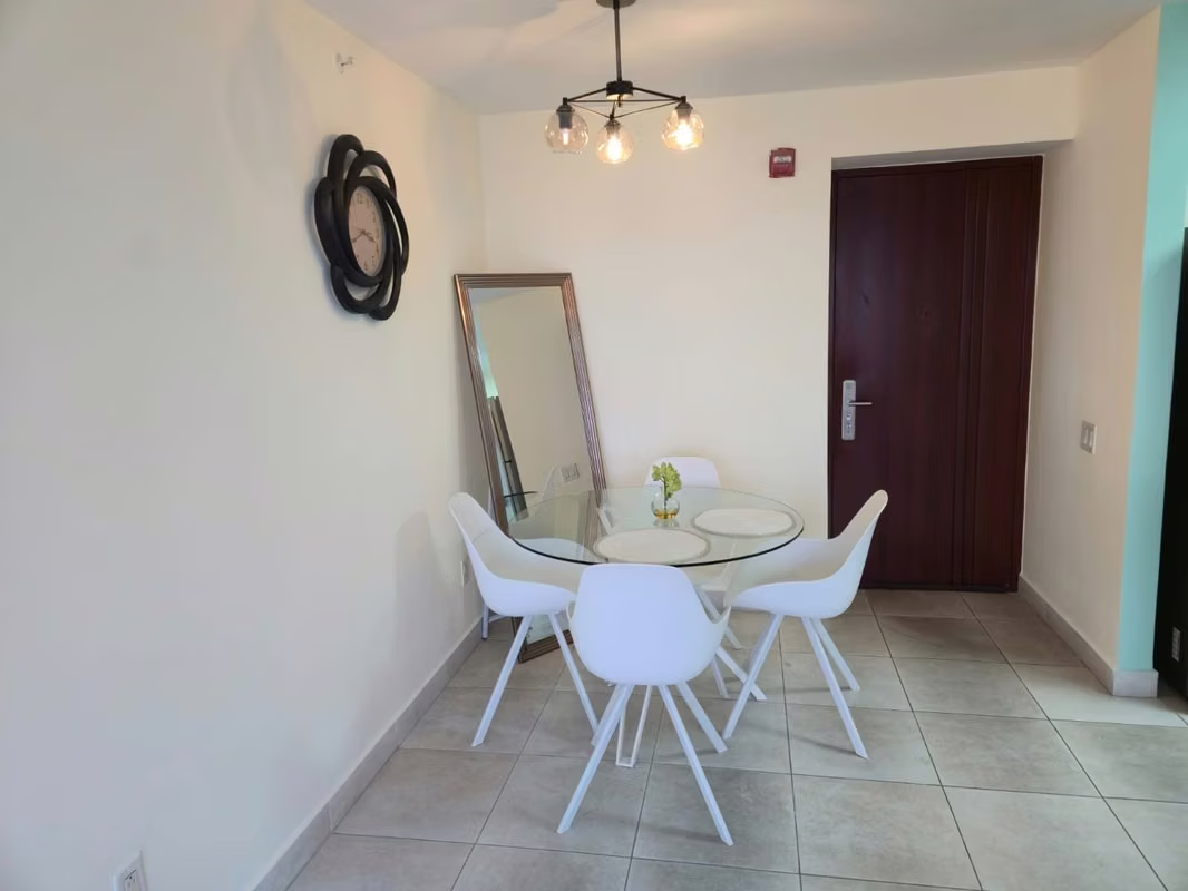 ALQUILER APARTAMENTO PH ALEGRÍA AMOBLADO– PARQUE LEFEVRE G.S - foto 1