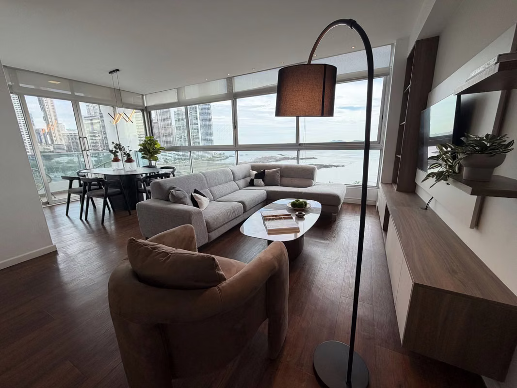 Apartamento Amoblado en Alquiler | PH Bayfront Tower - photo 1