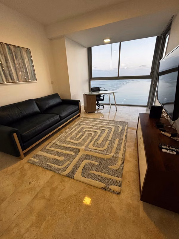 Se alquila bello apartamento amoblado en avenida Balboa Ph Yoo (AA) - foto 1