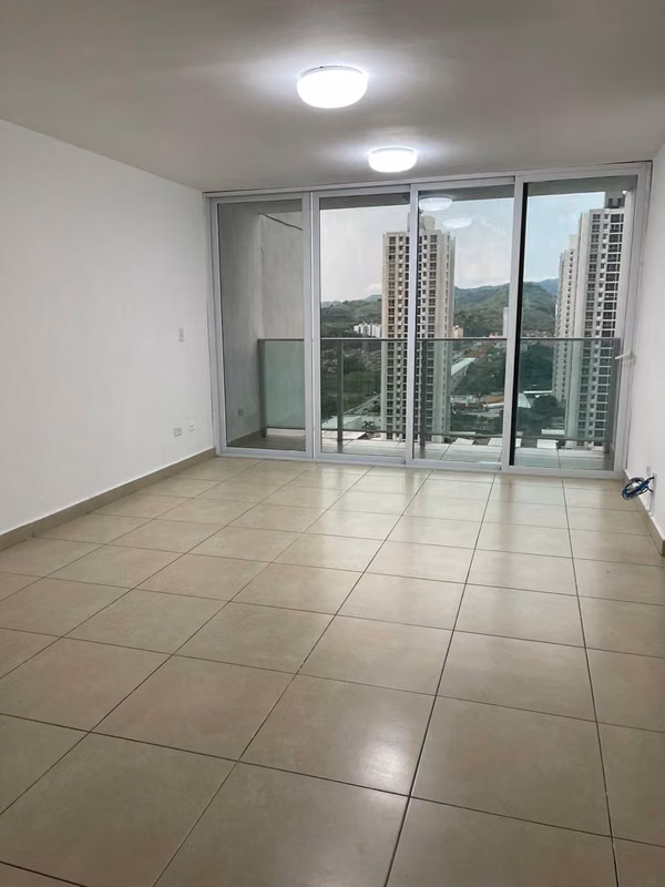 Se Vende Apartamento en King’s Park – 130 m² | | Vista a la Montaña/ Apartment for Sale in King’s Park – 130 m² | Mount - photo 1