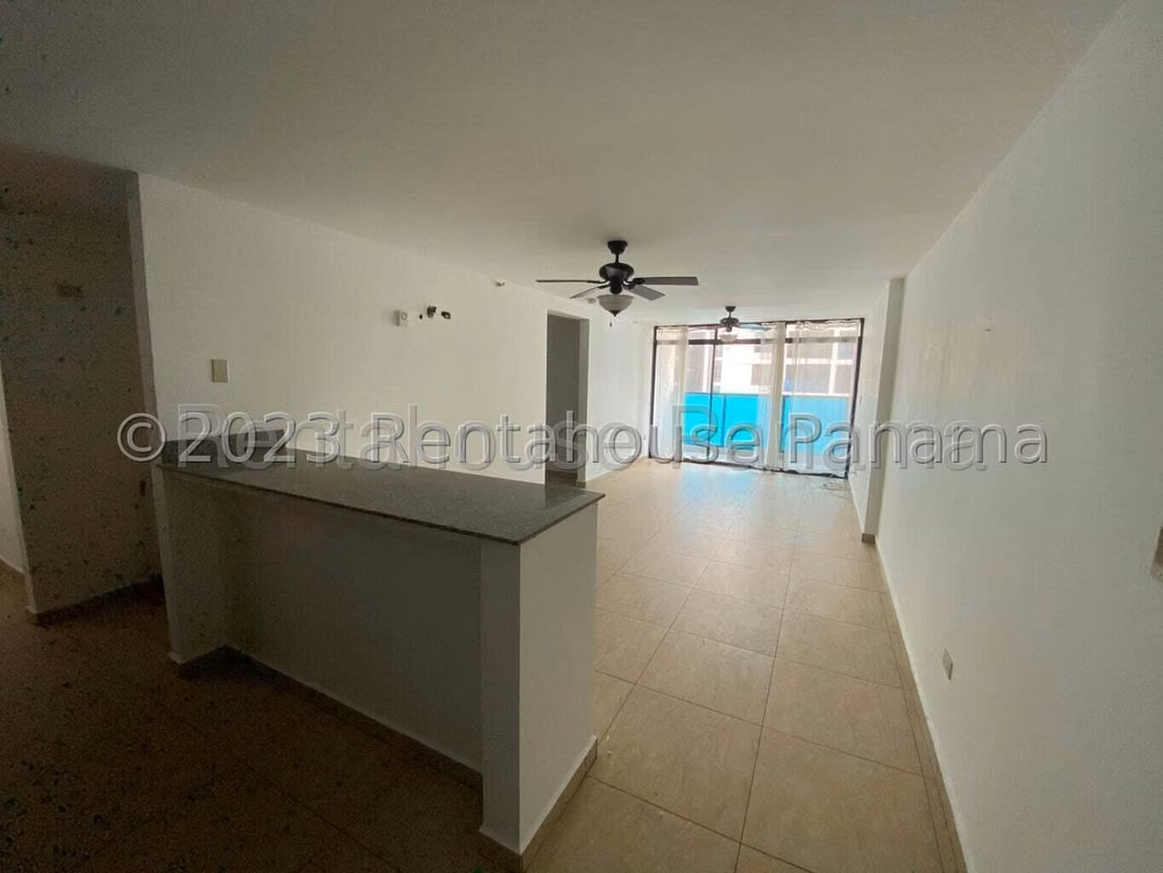 Apartamento en Alquiler en Condado del Rey 27LDC2373 - foto 1