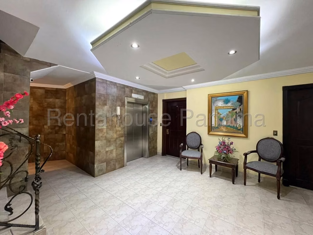 APARTAMENTO EN VENTA EN EL CANGREJO. 27-2161. - foto 1