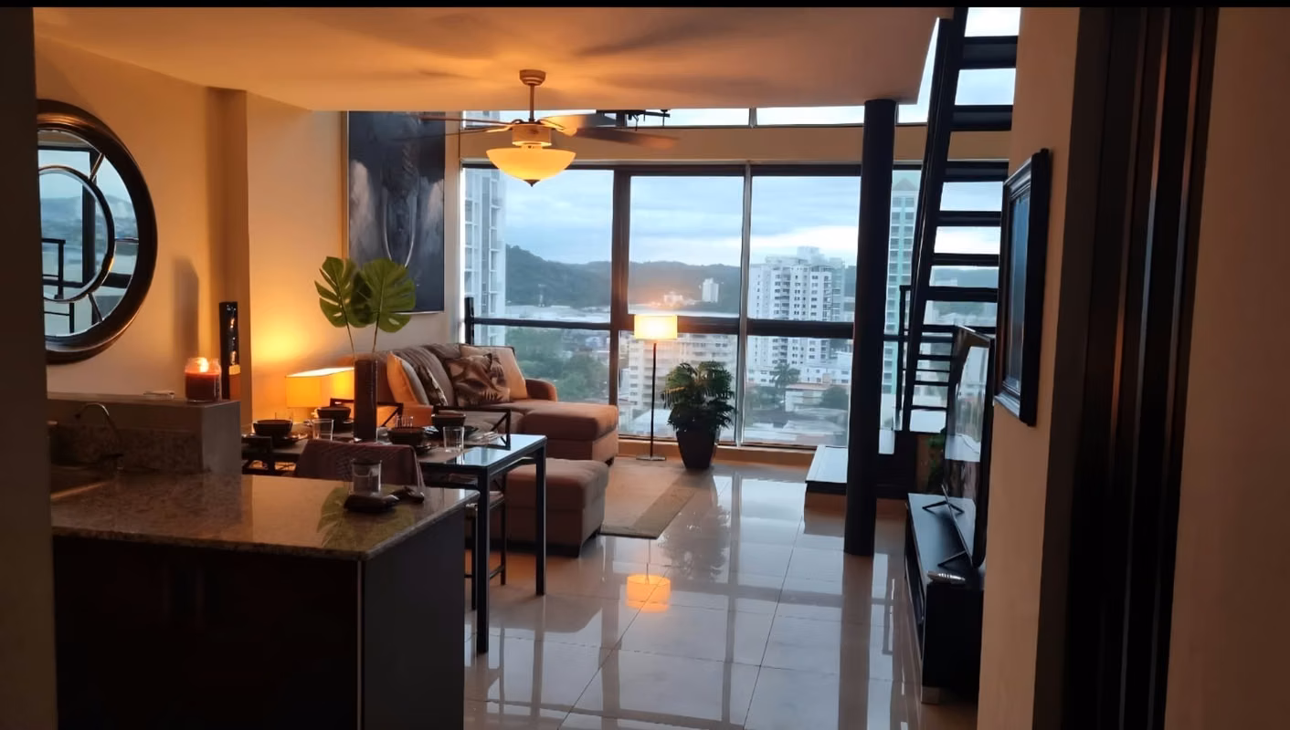 Alquiler de Apartamento en El Cangrejo, PH Vitro Loft, 88m2 - photo 1