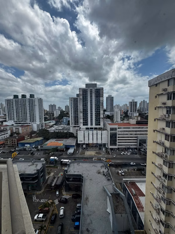 Se vende Apartamento en Vía españa - foto 1