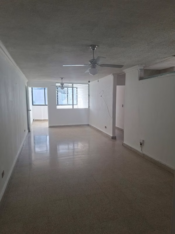 Se alquila apartamento en Via Argentina - foto 1