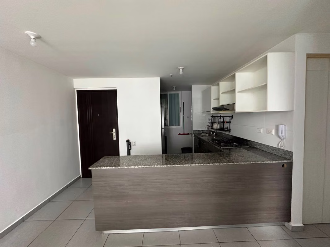 $$875 PH Aviñon Tower: Cómodo, Linea Blanca y Cerca de Todo - photo 1