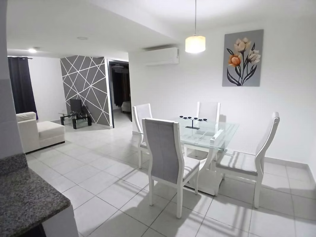 Apartamento Amoblado Elegante en Alquiler 2 Rec. 2 Baños. 1050$ Carrasquilla VL - foto 1