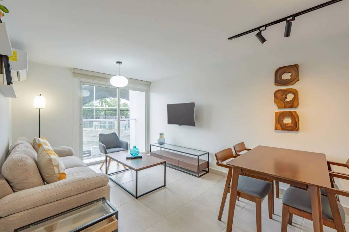 ! Apartamento en Panamá Viejo | amoblado | 2 Rec | Muebles Nuevos y balcon - photo 1