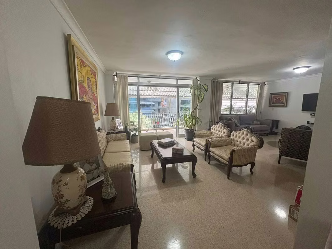 AMPLIO APARTAMENTO EN VENTA EN OBARRIO– Bella Vista - C.J. - foto 1