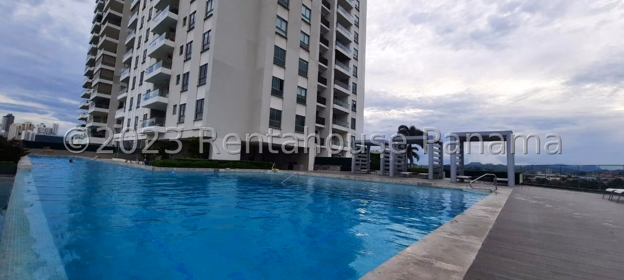 LGU-Venta de apartamento en Santa María, PH Greenview. - foto 1