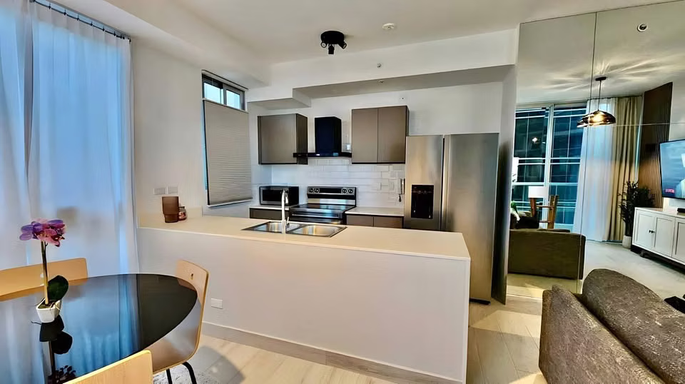PH Urbana - Apartamento en Alquiler con Amoblado en Obarrio - foto 1