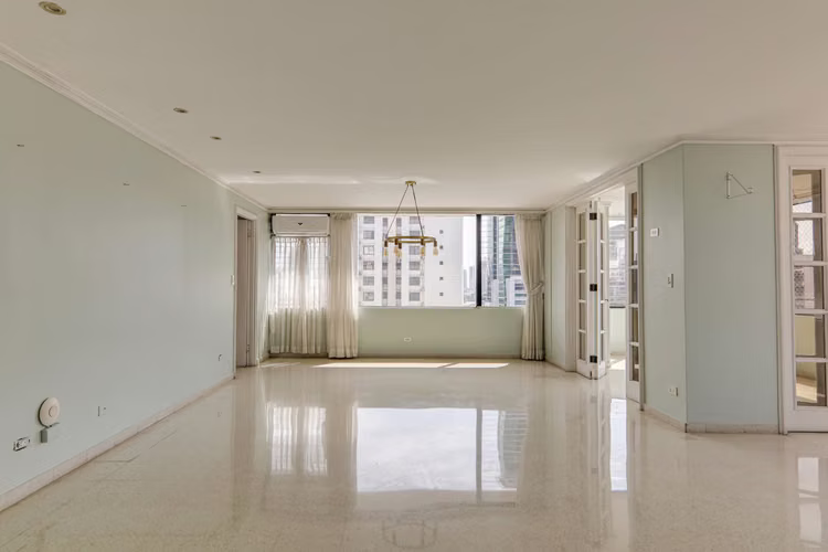 Apartamento De 3 Recámaras En Venta En Obarrio, Ciudad De Panamá - foto 1
