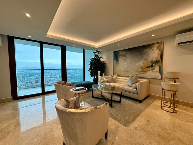 Venta de Apartamento en Santa María, PH The Colonial, 190m2 - foto 1