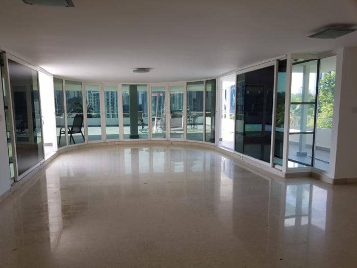 Alquiler exclusivo en la cresta - foto 1