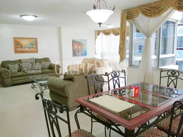 Se alquila apartamento amoblado en marbella - foto 1