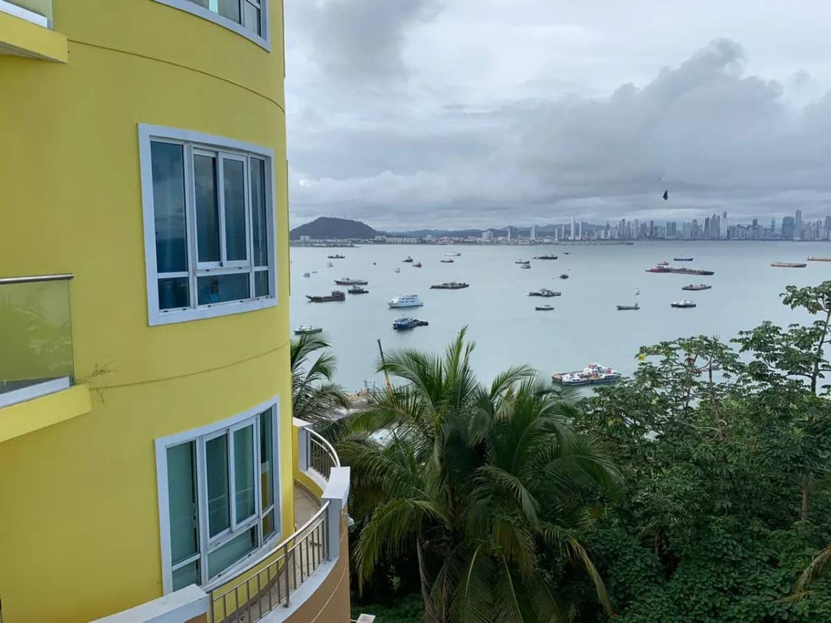 Venta de apartamento en PH Brisas de Amador, Panamá - foto 1