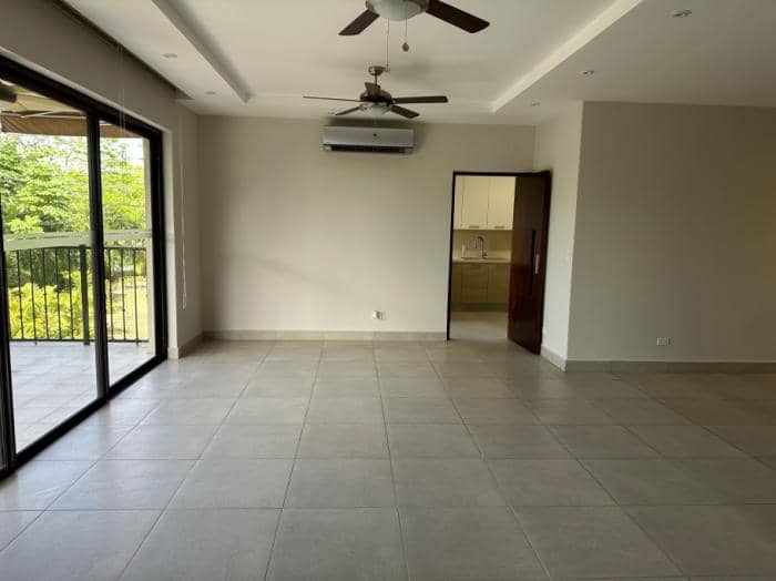 Alquiler de  apartamento en clayton - foto 1