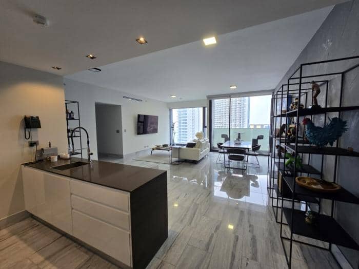Apartamento en Venta Avenida Balboa - photo 1
