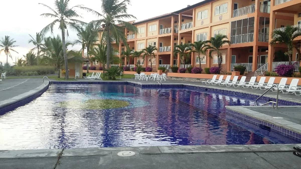Condominio frente al mar en La Barqueta Resort - totalmente amueblado - photo 1