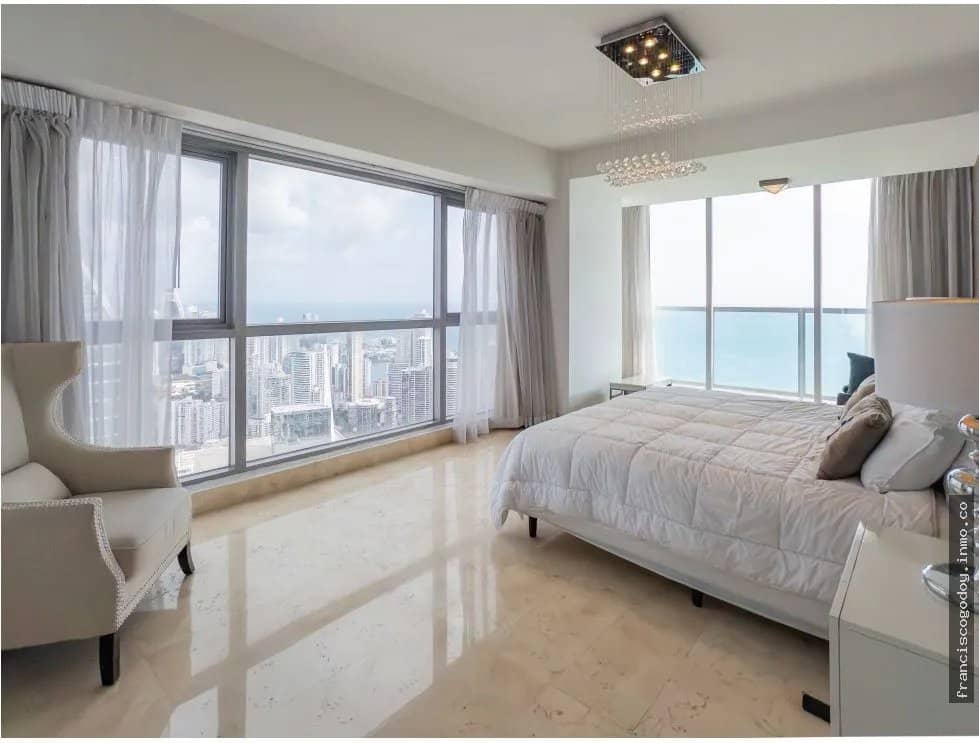 Penthouse en Venta en Avenida Balboa - foto 1