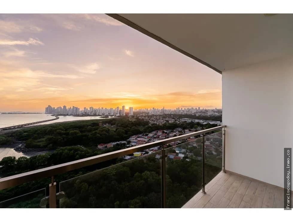 Apartamentos en venta en Costa del Este - foto 1