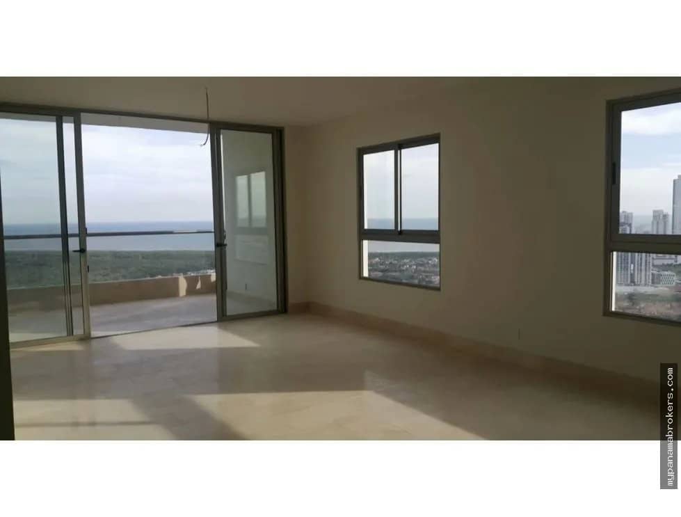 Venta de Apartamento con línea blanca en Santa María, Panamá - photo 1