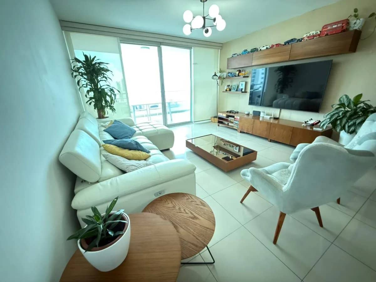 Alquiler de Apartamento en Vía Porras - foto 1