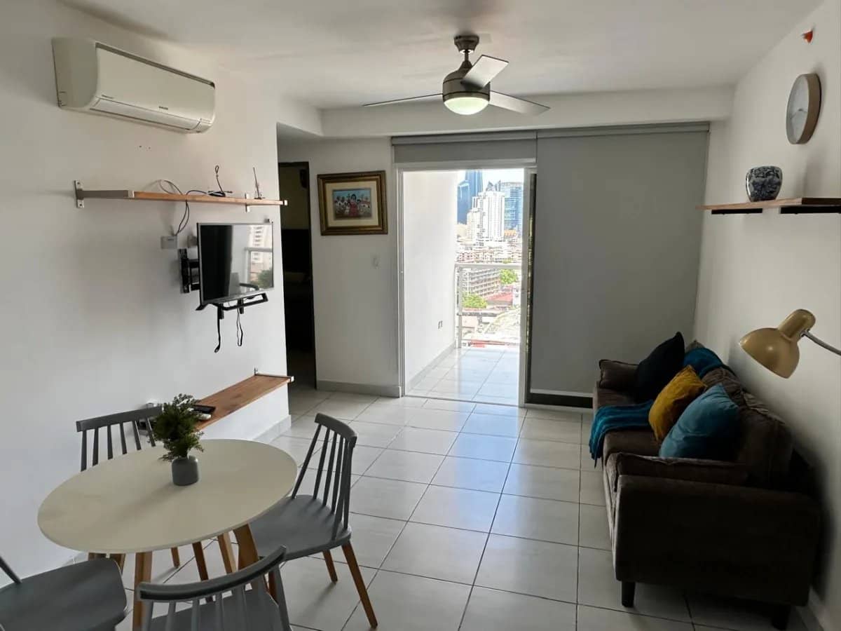 Apartamento en renta Via España - foto 1